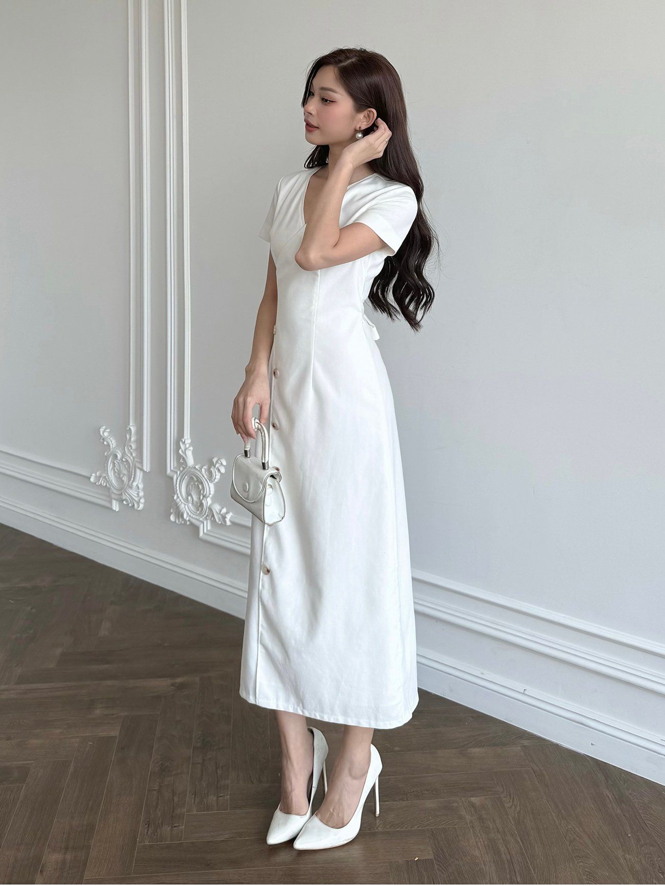 Đầm linen đắp vạt phối nút đá - D3097