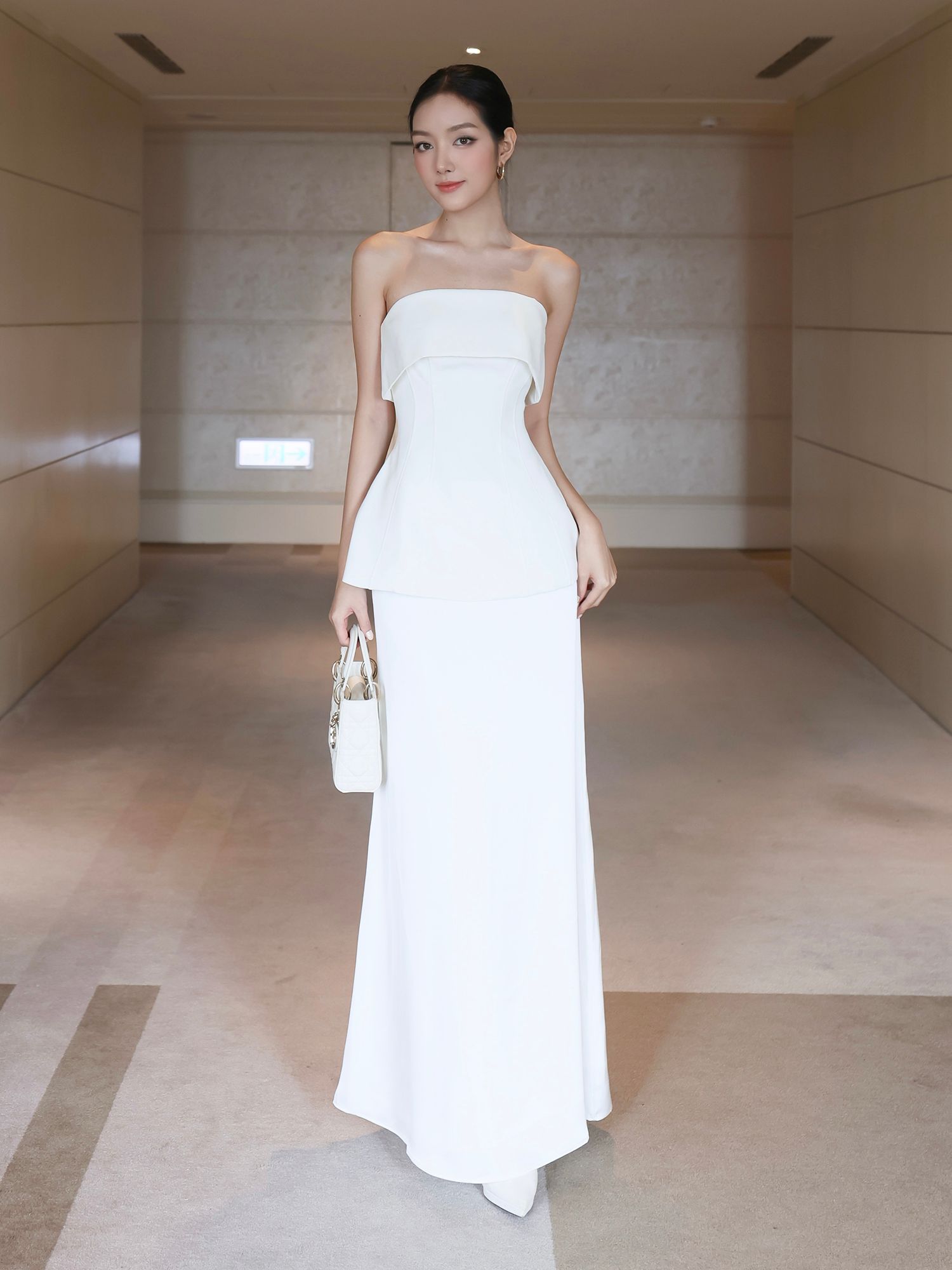 Áo kiểu peplum trễ vai phủ vạt – A4289A