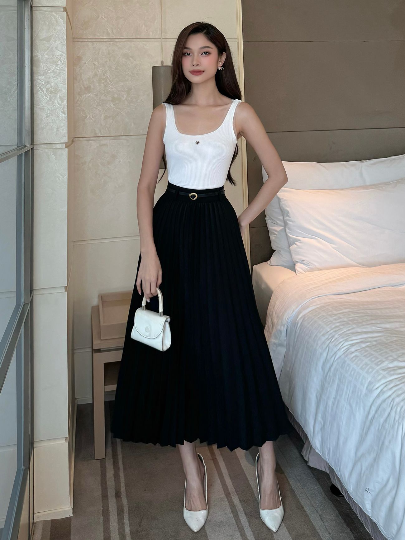 Áo thun cổ vuông phối viền lưới - A3417