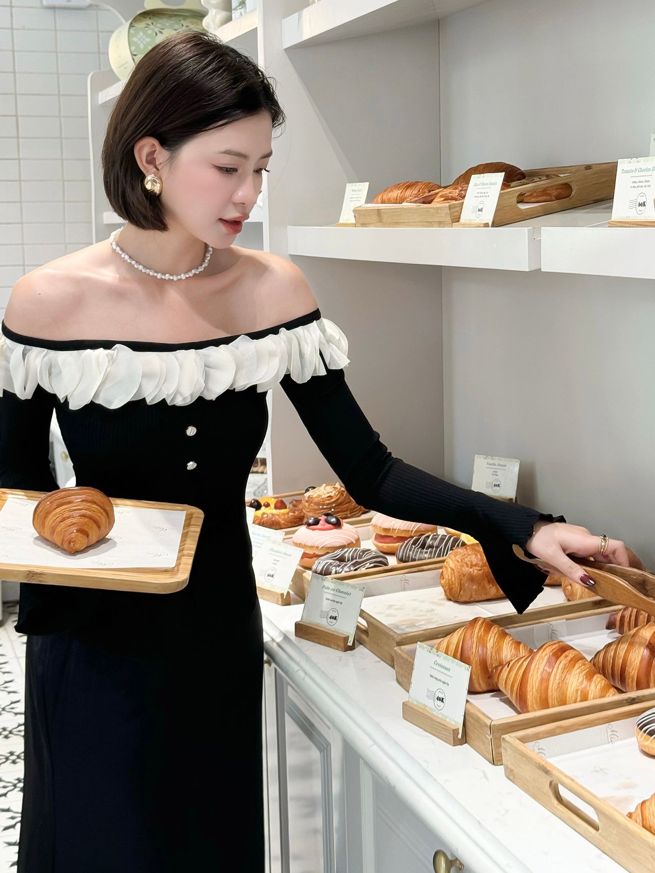 Áo kiểu trễ vai xếp viền bèo - A4161T