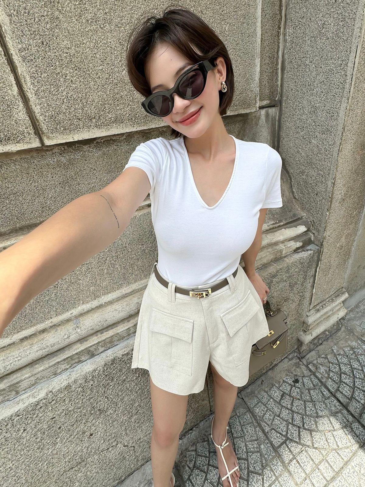 Áo thun tay ngắn cổ tim - A3698
