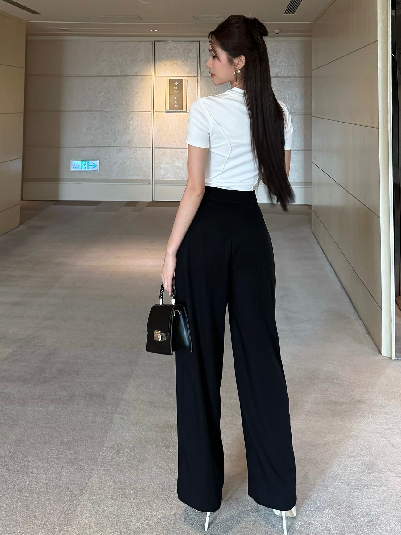 Áo thun tay ngắn cổ tròn - A2203S