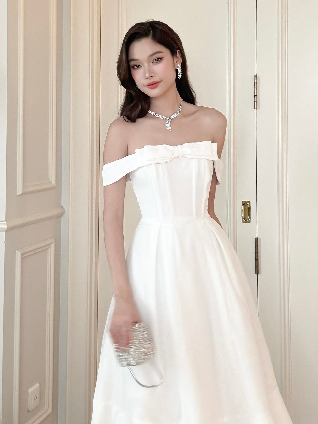 Đầm dự tiệc dài xòe trễ vai chất xô xốp dập phối tùng lưới xòe phồng-D3986A
