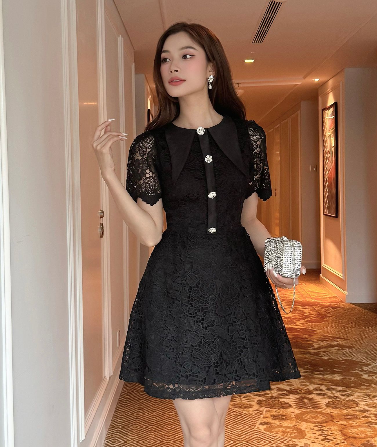 Đầm dự tiệc ngắn ren hoa - D3592