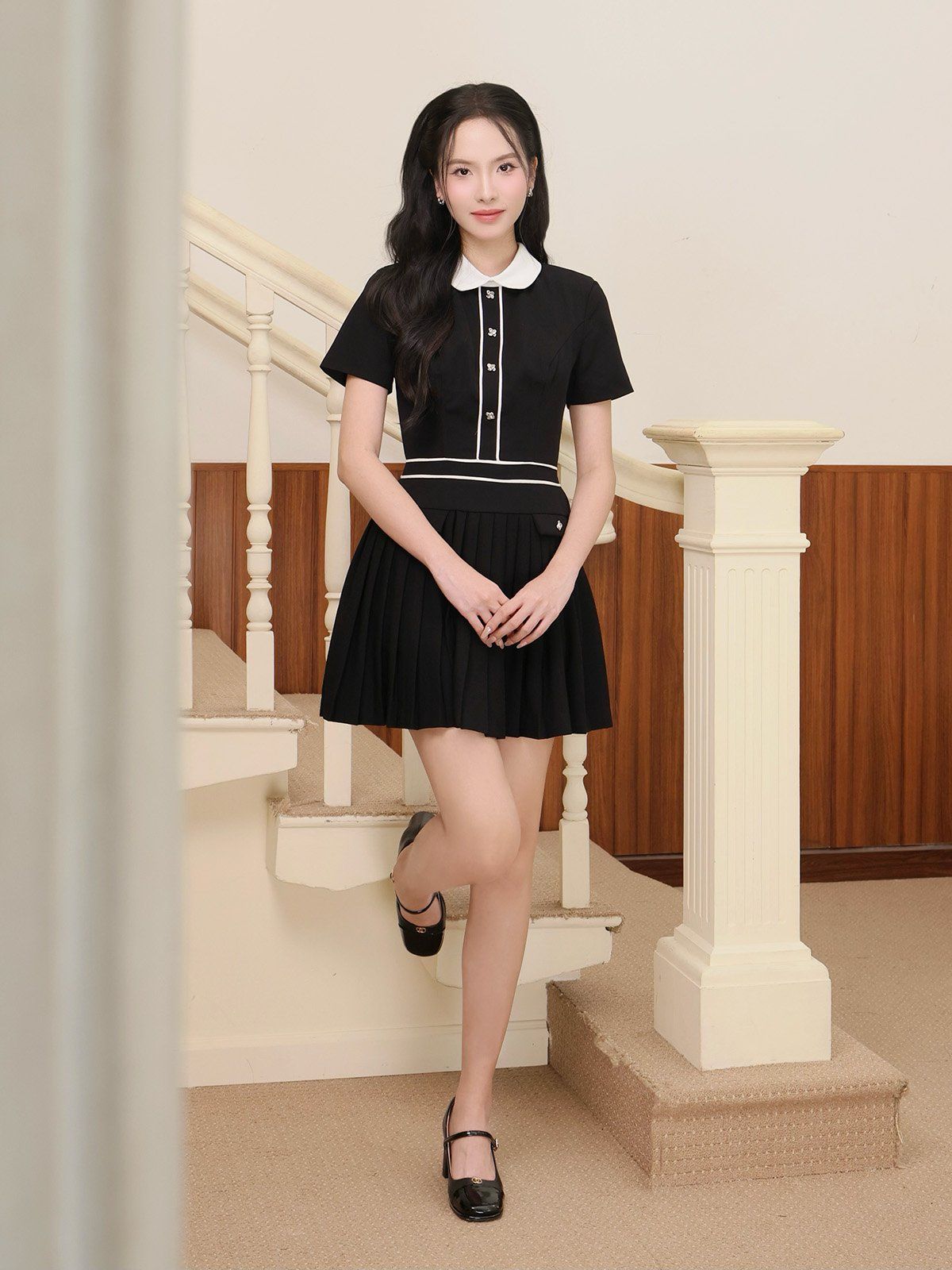 Đầm xoè dạo phố ngắn cổ lá sen D4427A