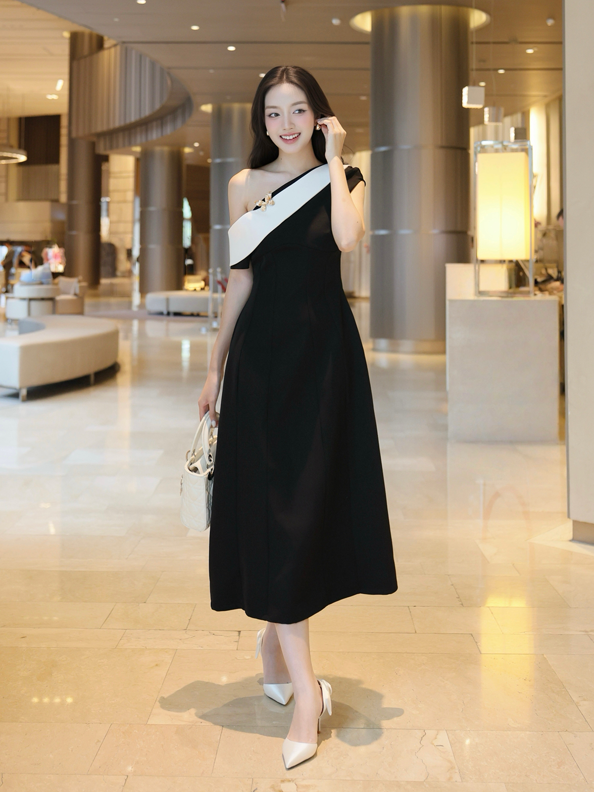 Đầm xòe tiệc dài lệch vai kèm tag D4475A