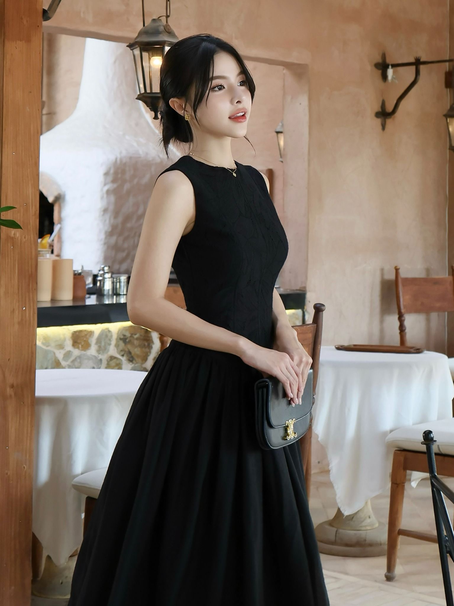 Đầm dài cổ tròn phối ren tùng xòe chất voan ánh kim-D4291A