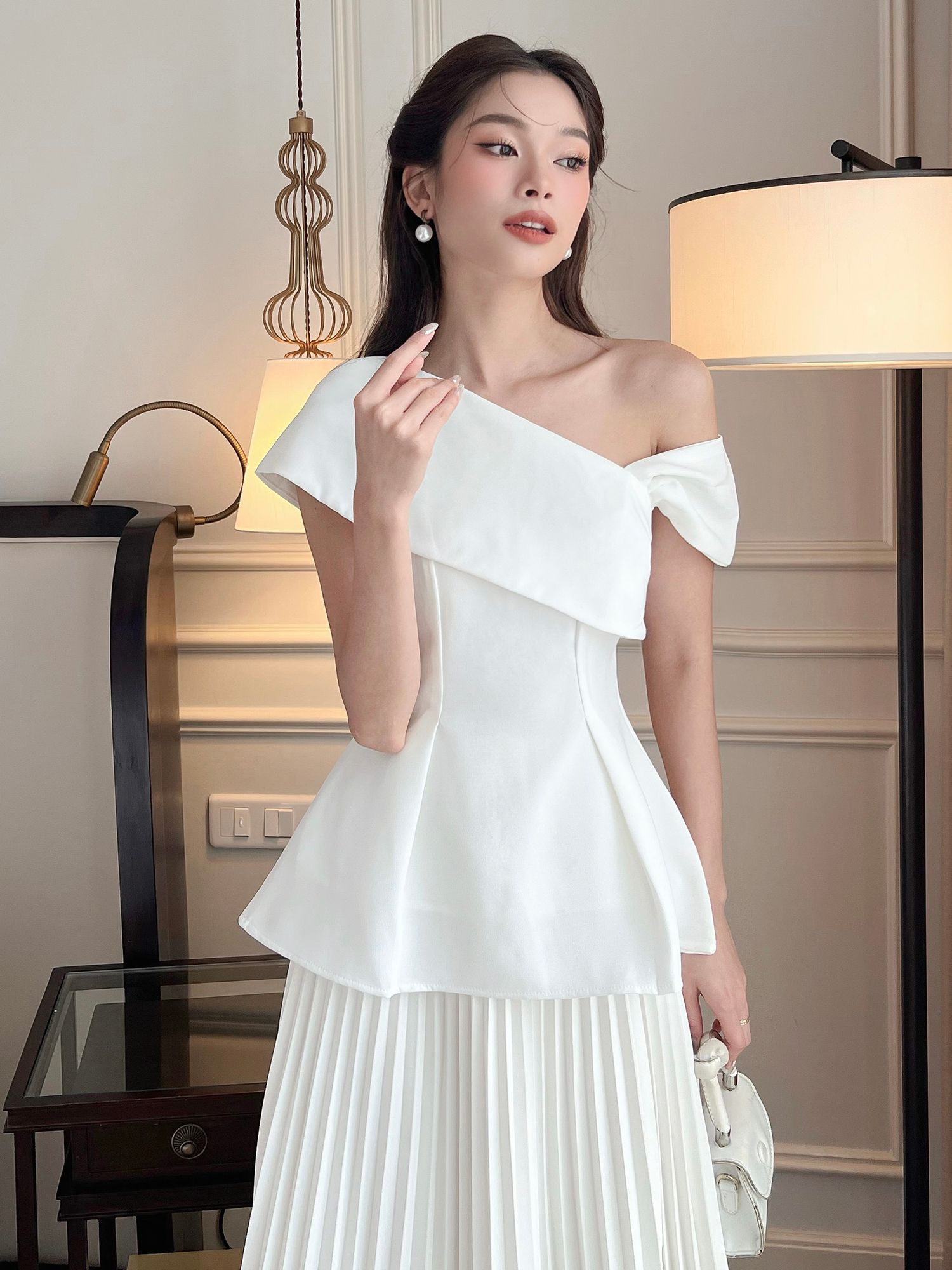 Áo kiểu peplum lệch vai - TK356