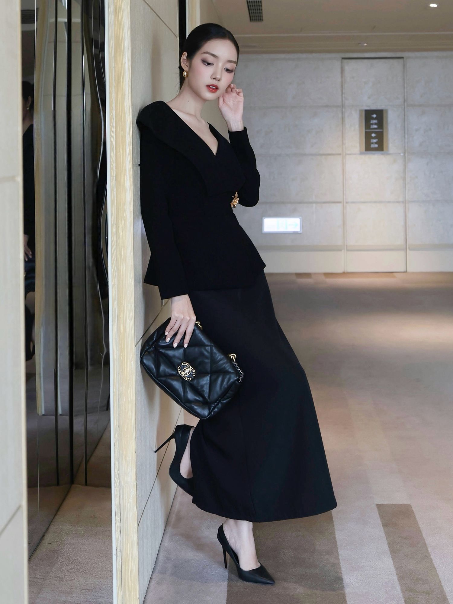 Áo kiểu peplum phối lá cổ bản to – A4305B