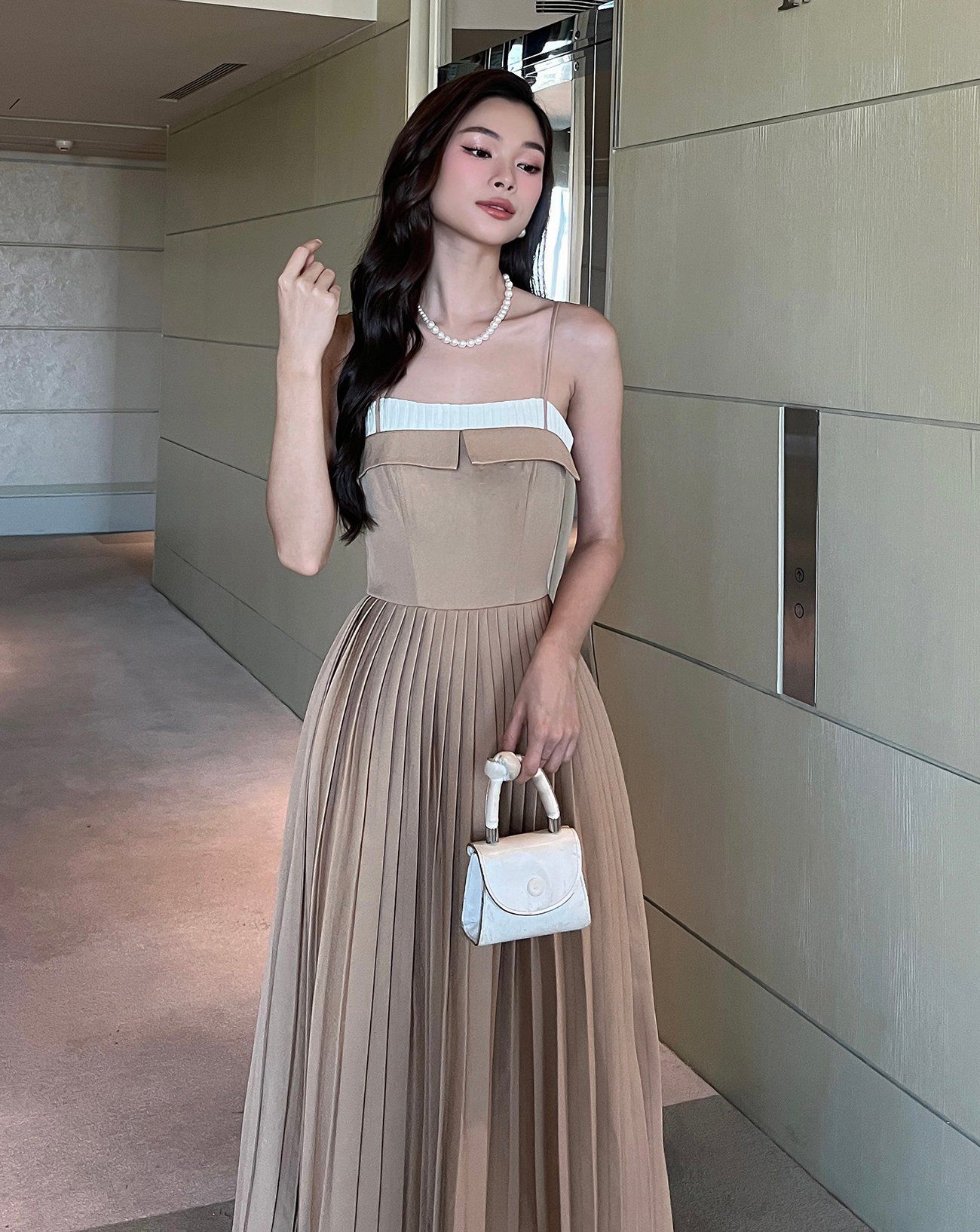 Đầm 2 dây phối tùng xếp ly -D2827