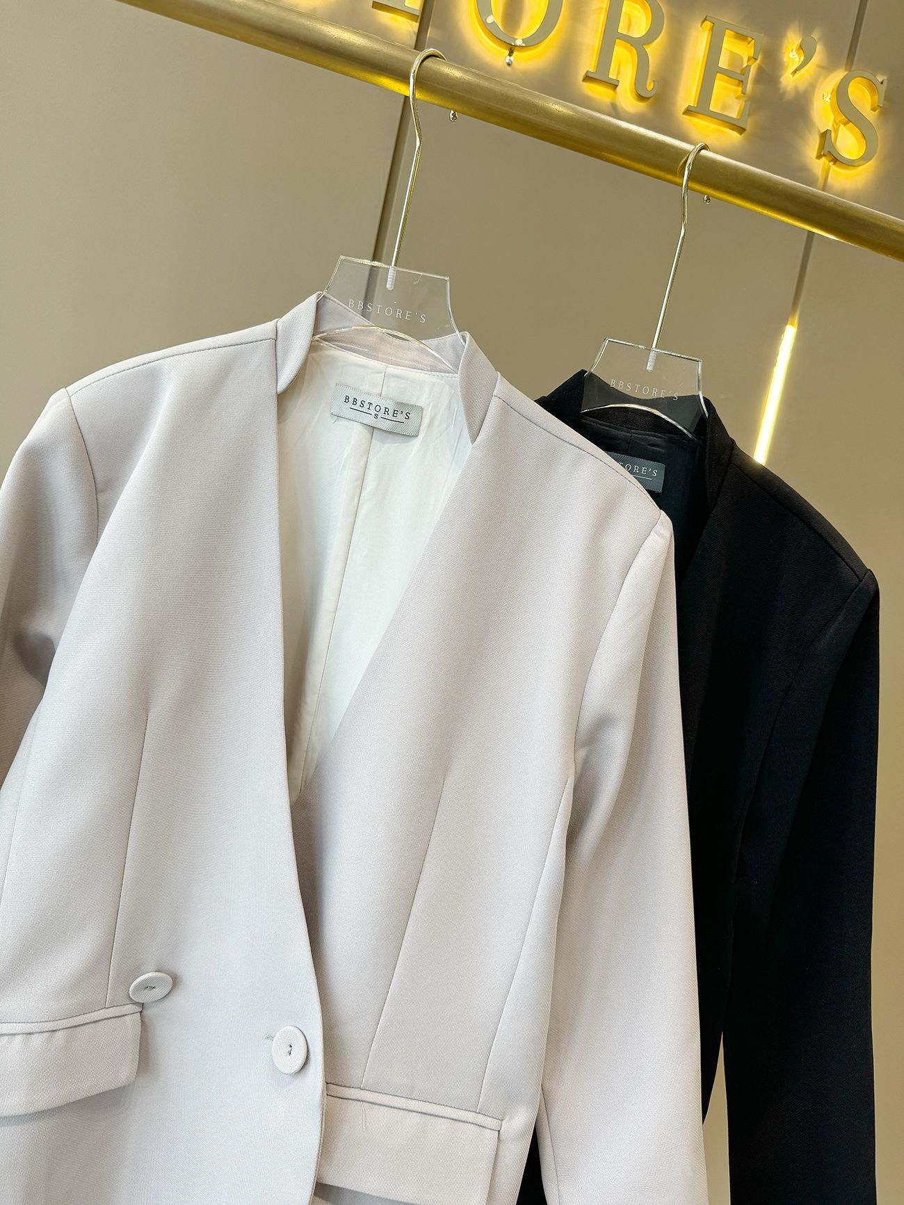 Áo blazer tay dài cổ V - A3617