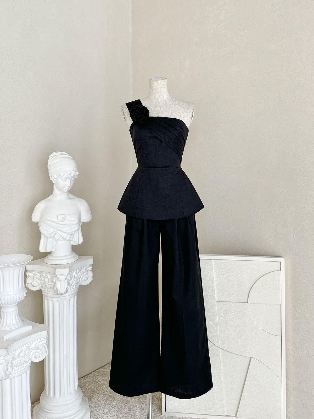 Áo kiểu peplum xếp vải chéo - A2568
