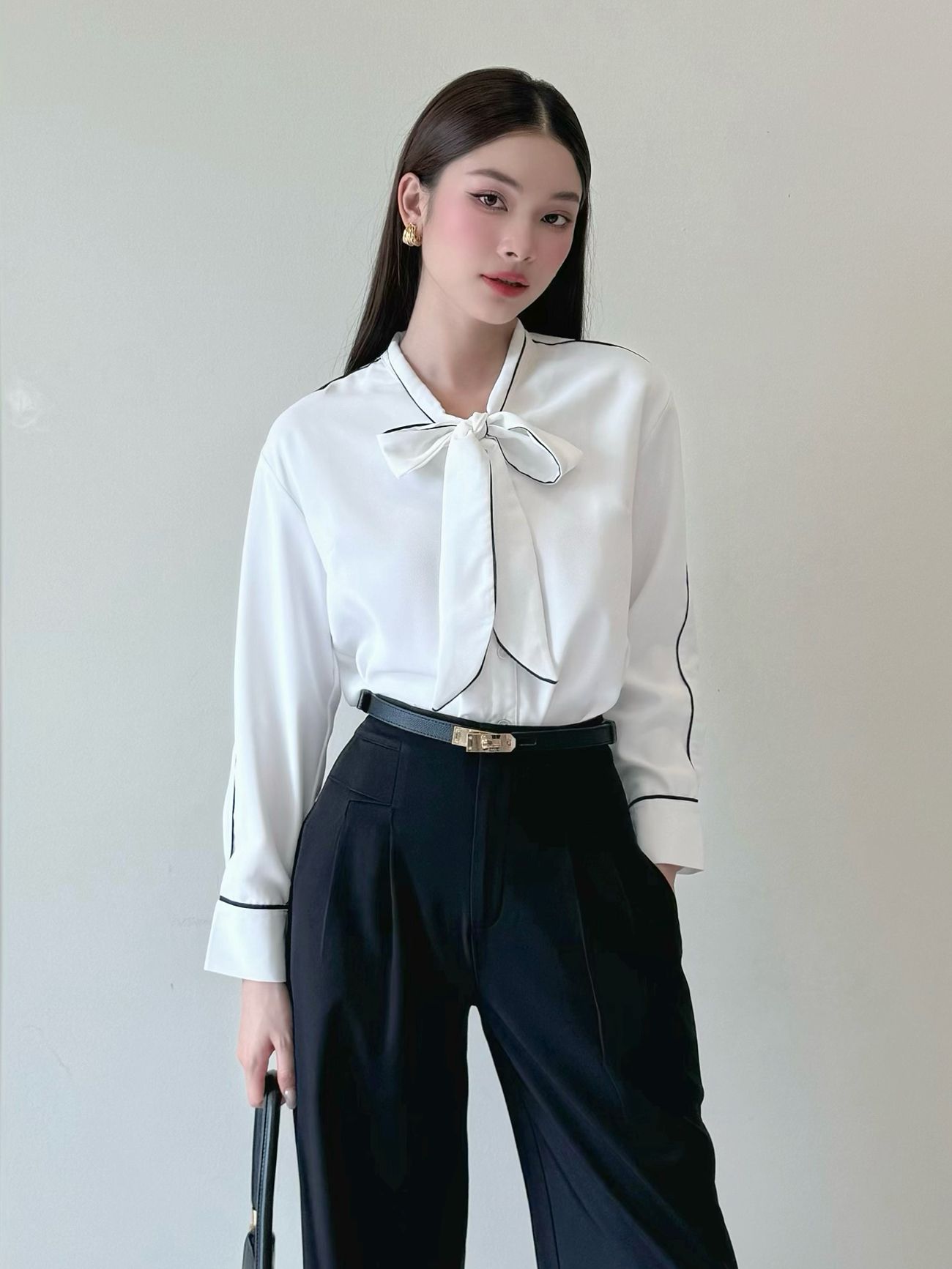Sơ mi cổ nơ viền mí -A3611