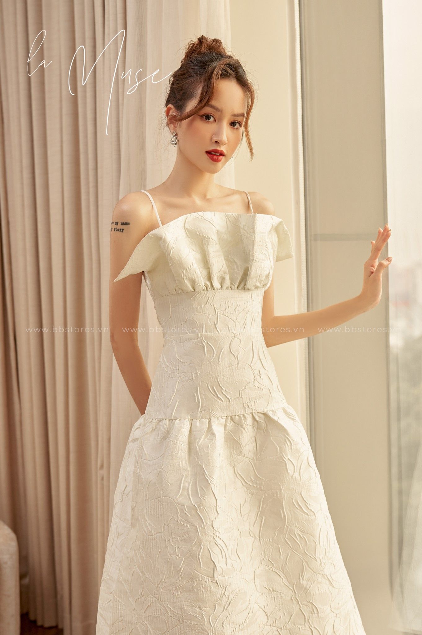 Lesii Dress