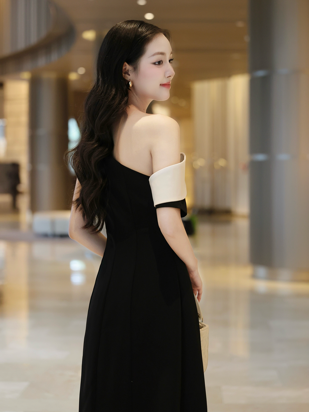 Đầm xòe tiệc dài lệch vai kèm tag D4475A