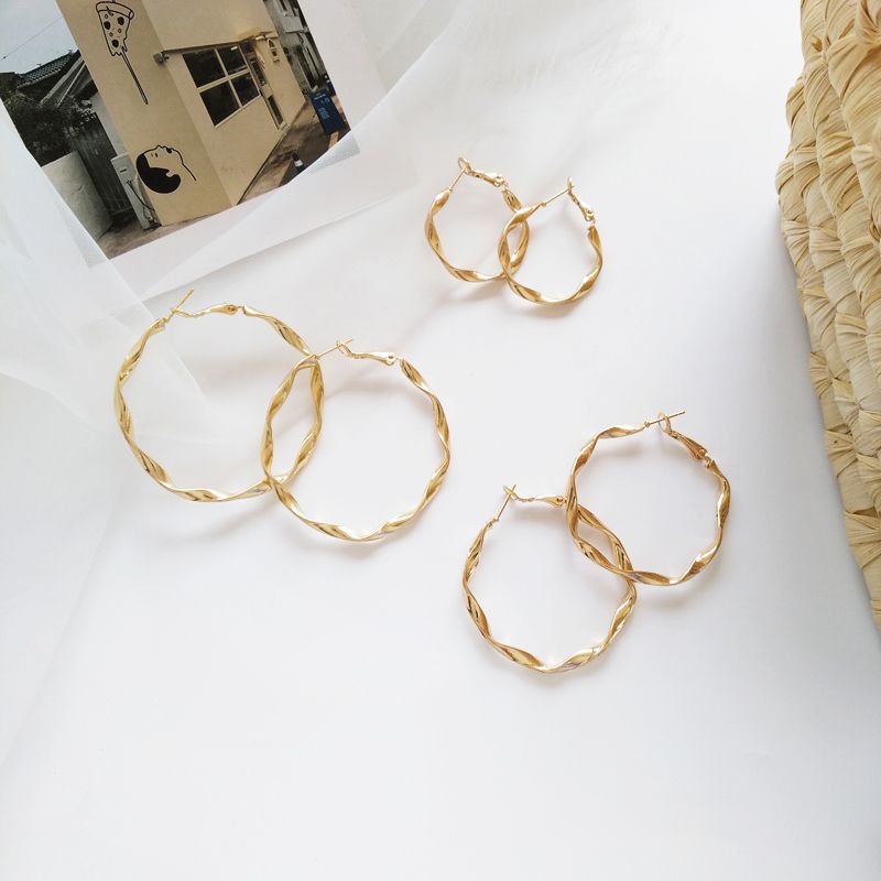 Bông tai khoen tròn dạng xoắn-E04