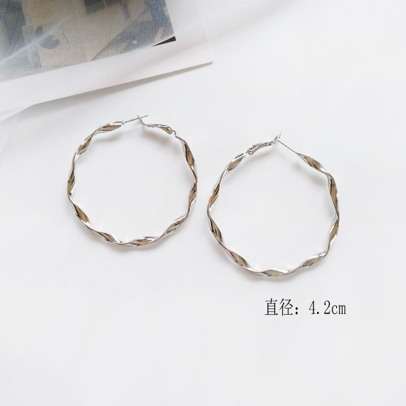Bông tai khoen tròn dạng xoắn-E04
