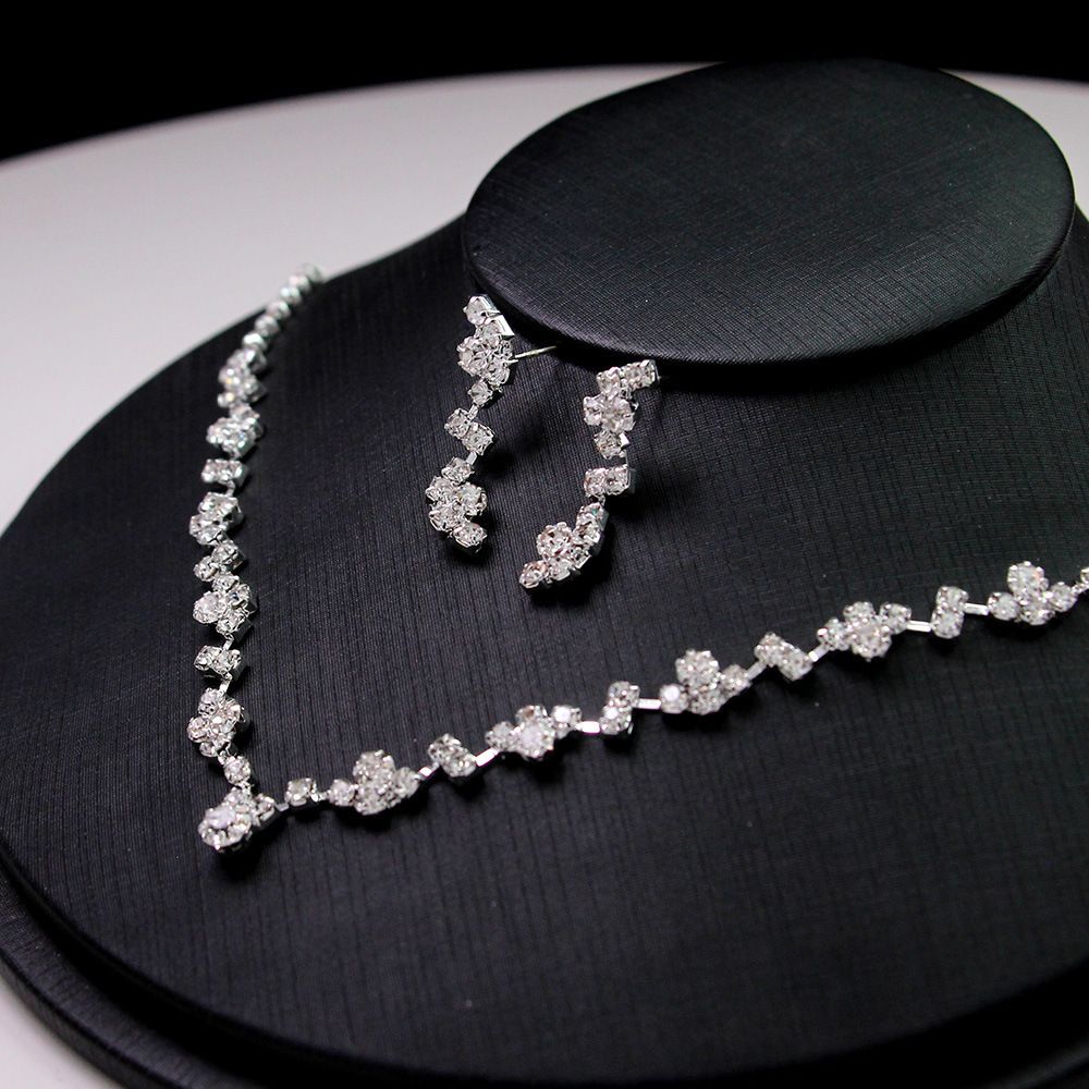 Dây chuyền nữ choker đính đá-N01