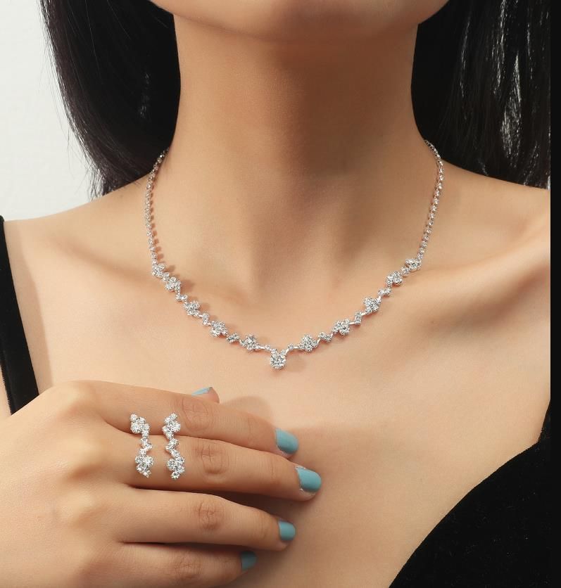 Dây chuyền nữ choker đính đá-N01