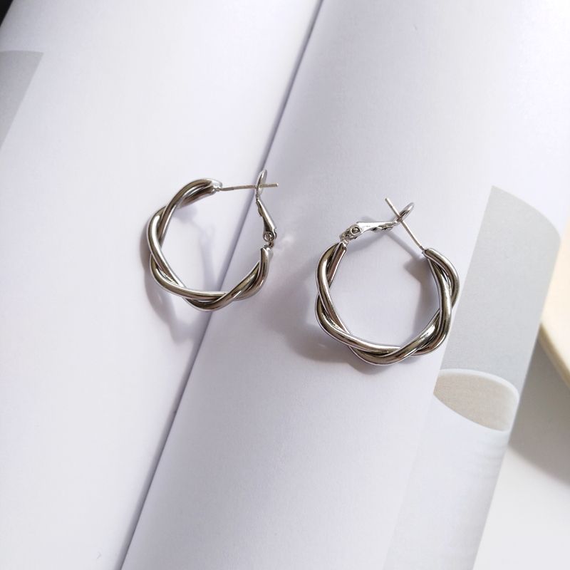 Bông tai nữ khoen tròn viền xoắn-E03