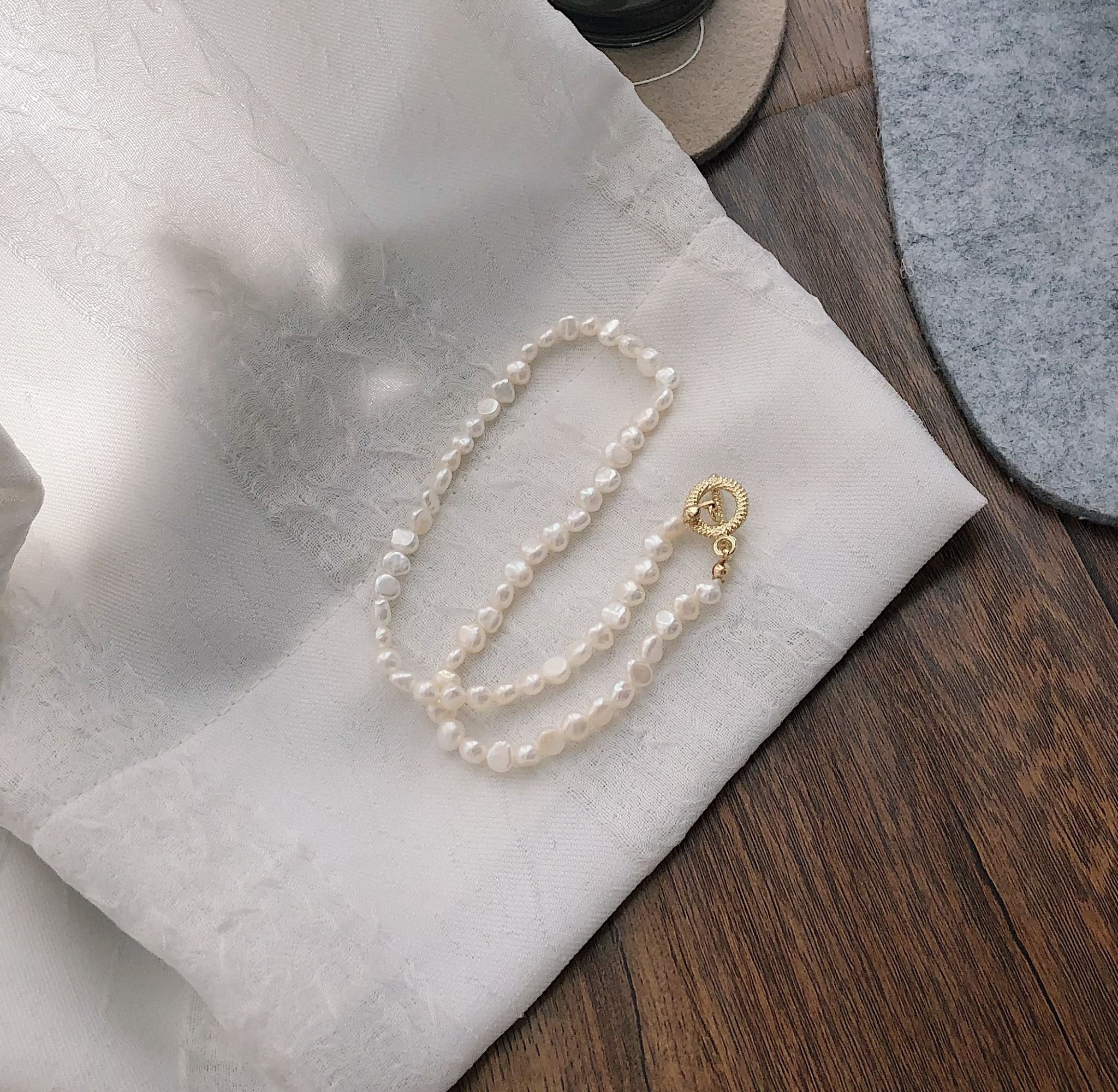 Dây chuyền nữ choker ngọc trai thô nước ngọt-N11