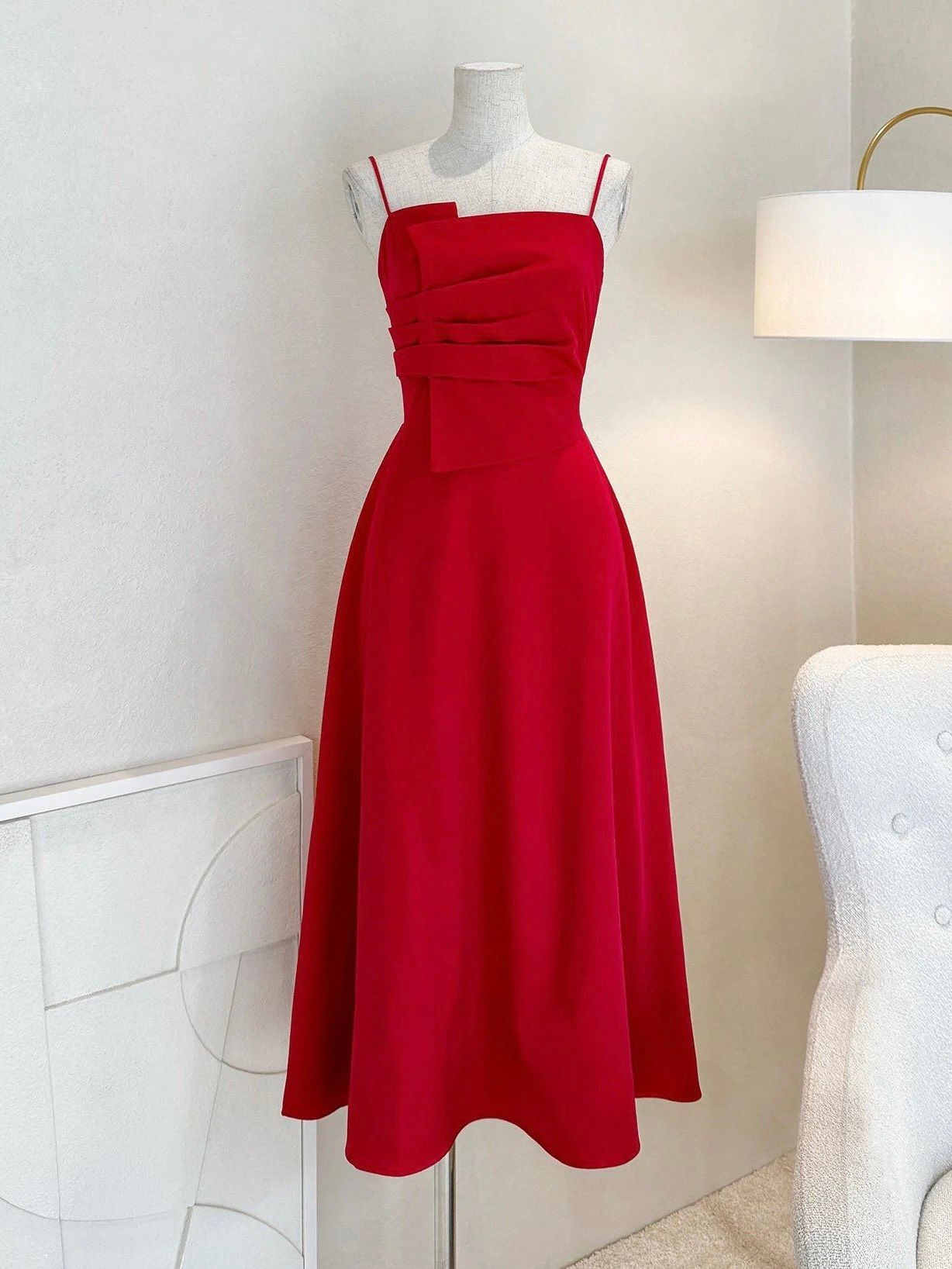 Đầm xòe dài 2 dây xếp ngực - D2811