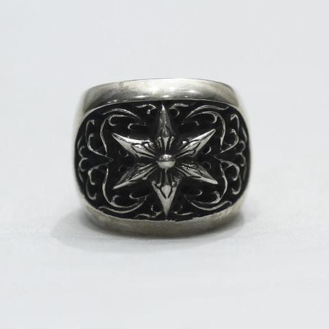 Chrome hearts oval star ring