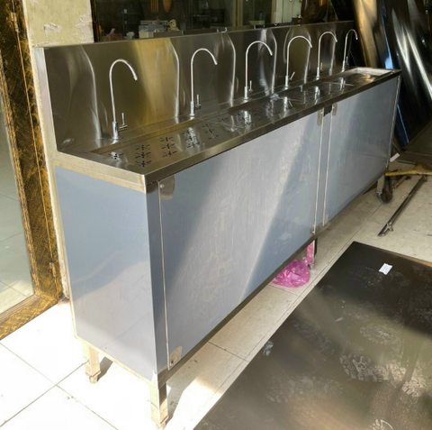 Vỏ Tủ Inox Công Nghiệp 6 vòi