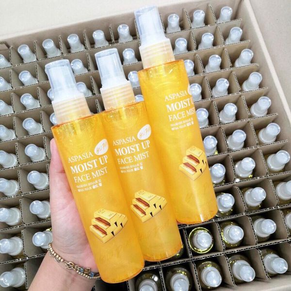 Face mist moist up xịt khoáng dưỡng ẩm trang điểm tinh chất vàng lá thương hiệu Aspasia