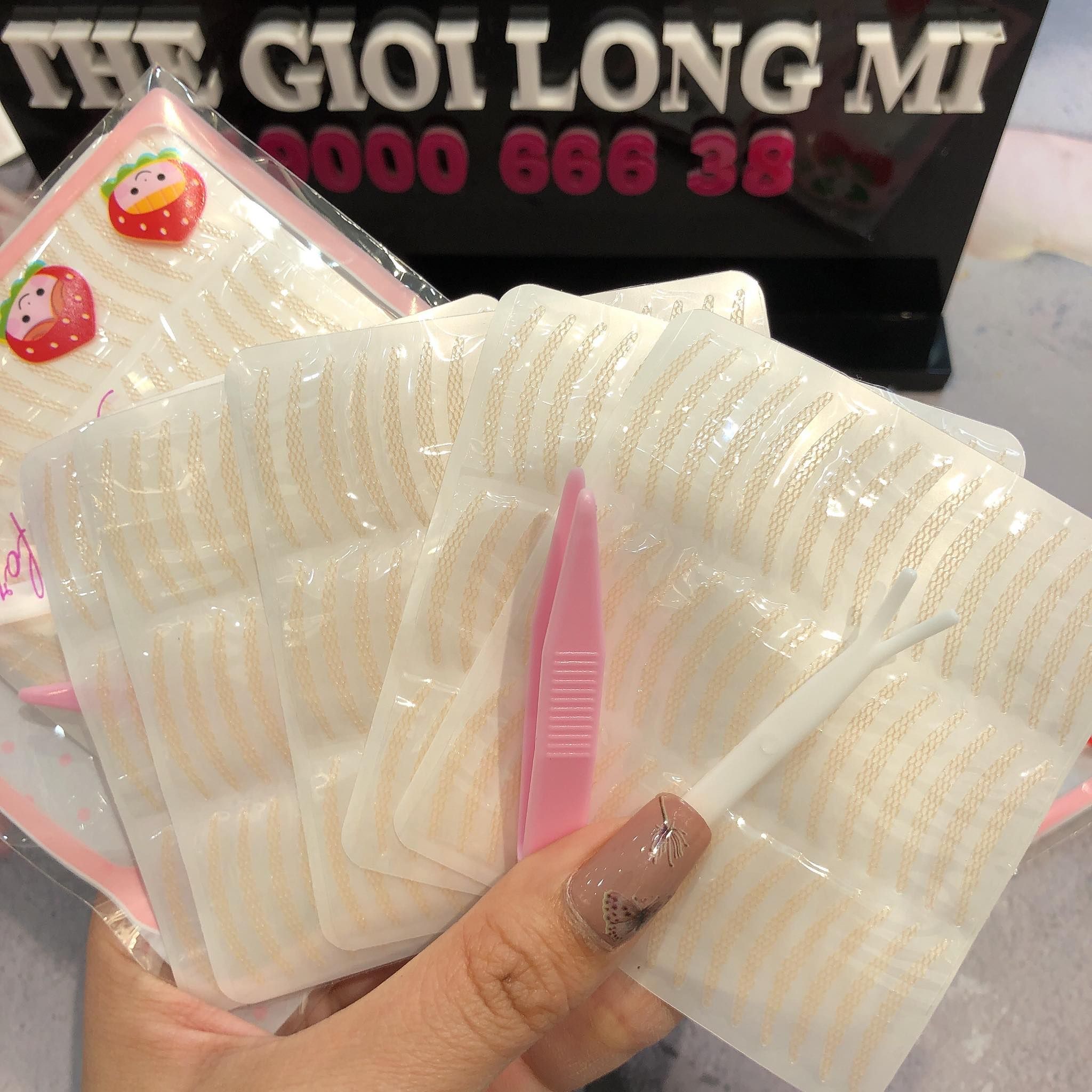 MÍ LƯỚI TRÁI DÂU