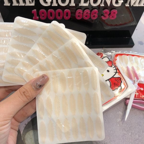 MÍ LƯỚI HELLO KITTY ĐỎ