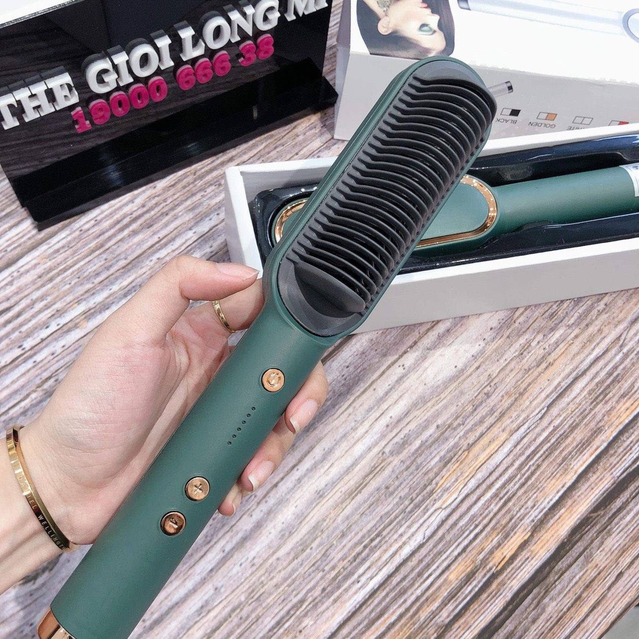 LƯỢC ĐIỆN CHẢI TÓC GIỮ NẾP