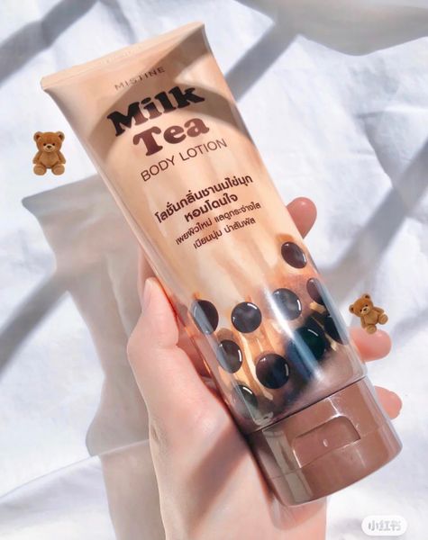  MISTINE MILKTEA BODY LOTION TRÂN CHÂU ĐƯỜNG ĐEN 