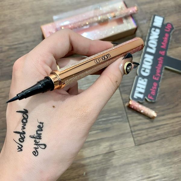 STAR AURICLE VẼ MẮT WOD WOD