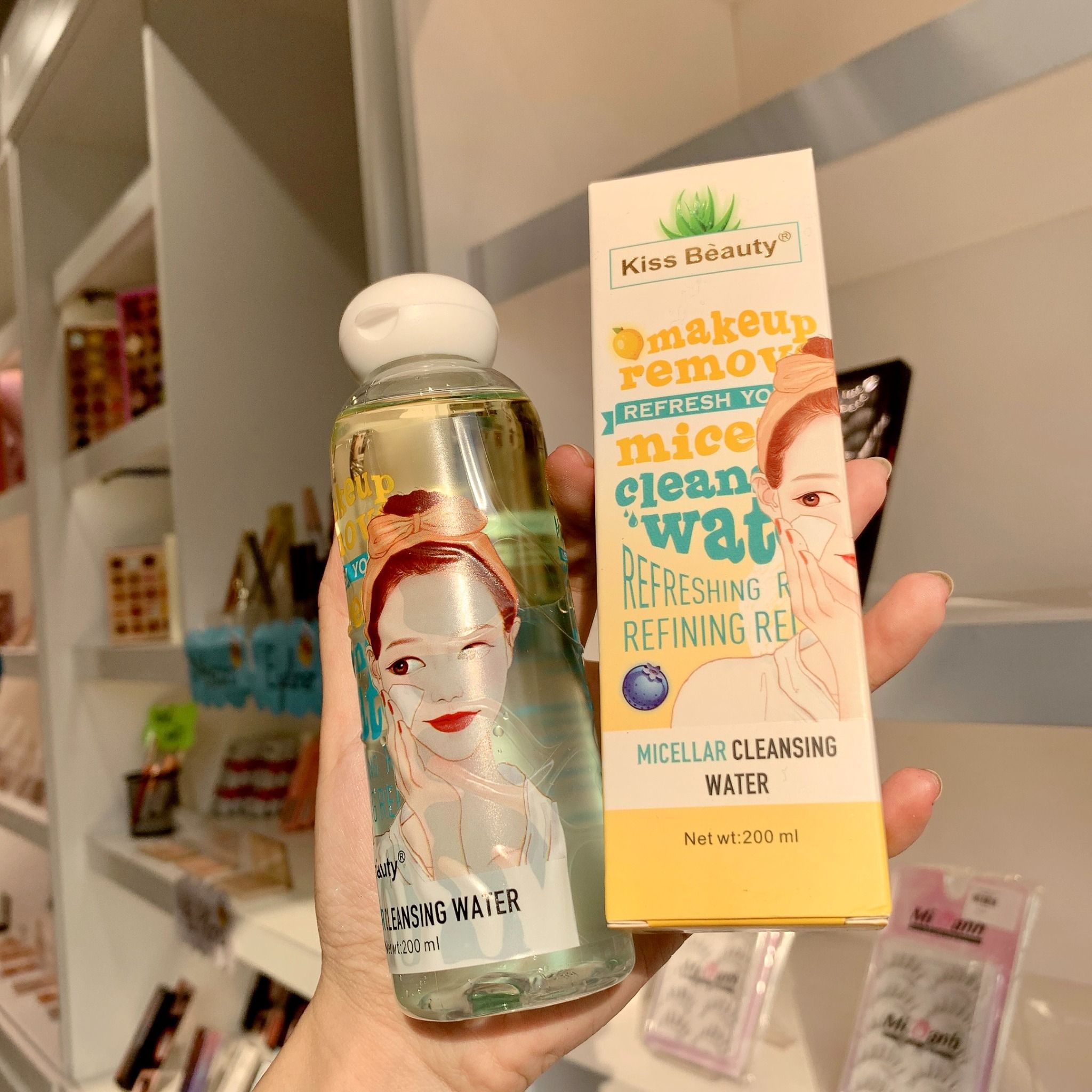 Nước tẩy trang tinh chất lô hội sạch sâu 3 lớp thương hiệu Kiss Beauty