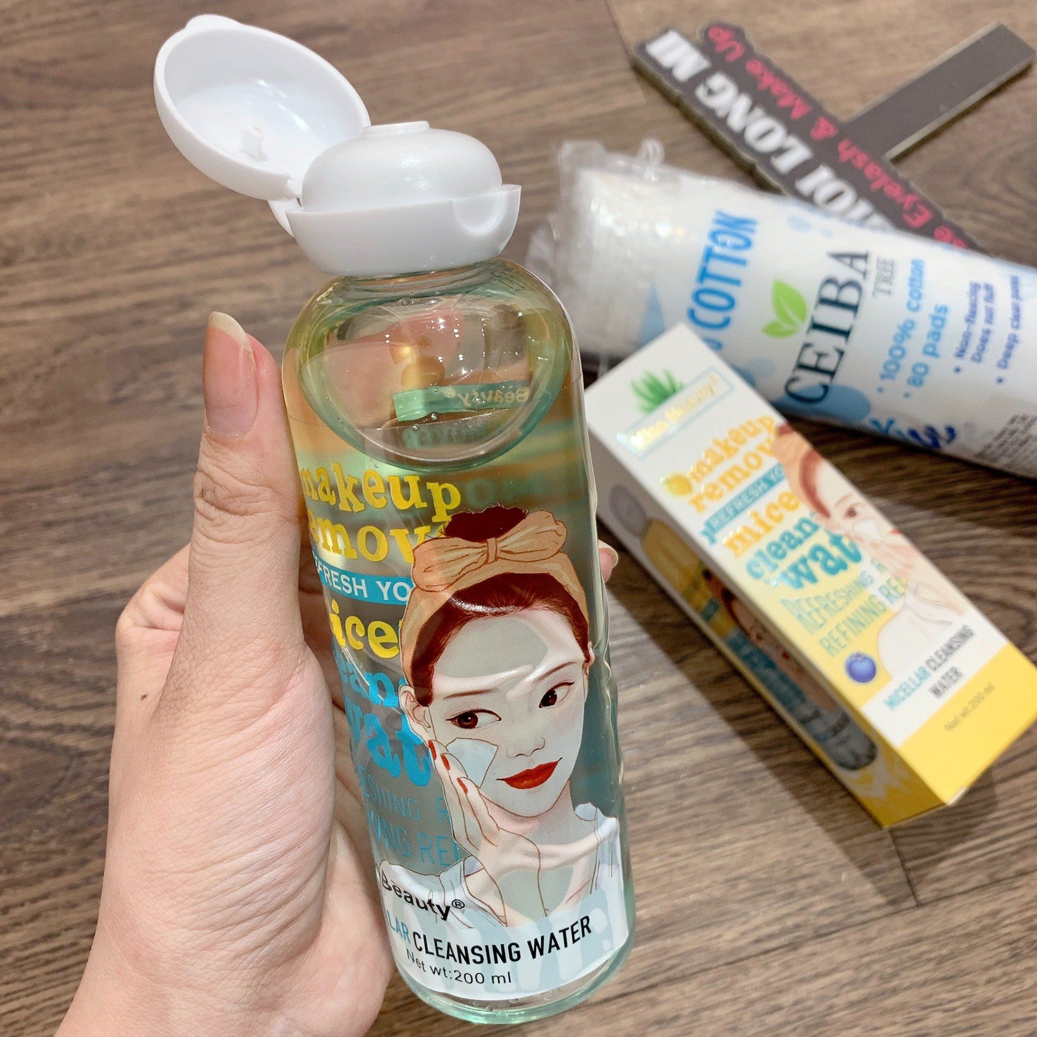Nước tẩy trang tinh chất lô hội sạch sâu 3 lớp thương hiệu Kiss Beauty