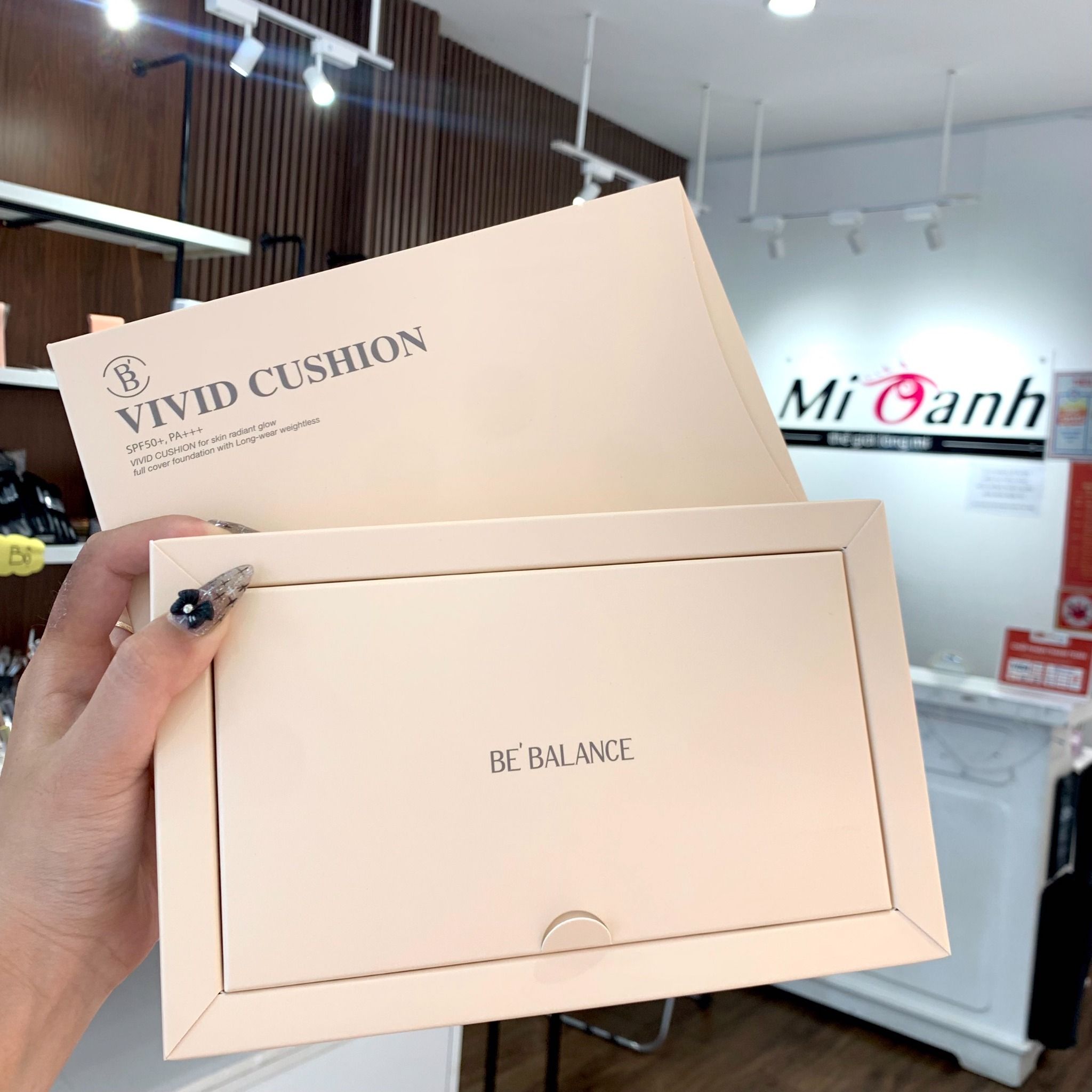  VIVID CUSHION PHẤN NƯỚC BE BALANCE 