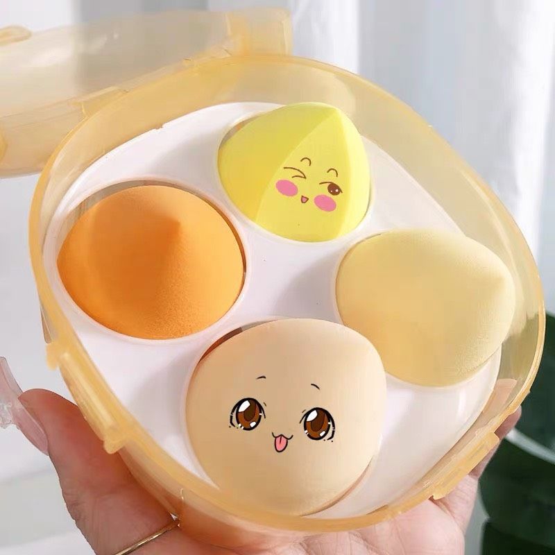 Hộp 04 mút trứng tán kem nền hình chú gấu xinh xắn