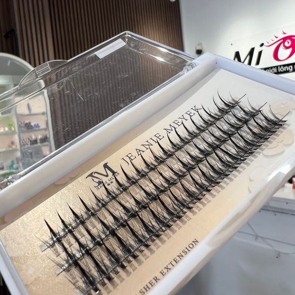 V22 hộp lông mi tự nối tại nhà màu đen kiểu dáng sợi đơn thương hiệu Jeanie Meyek