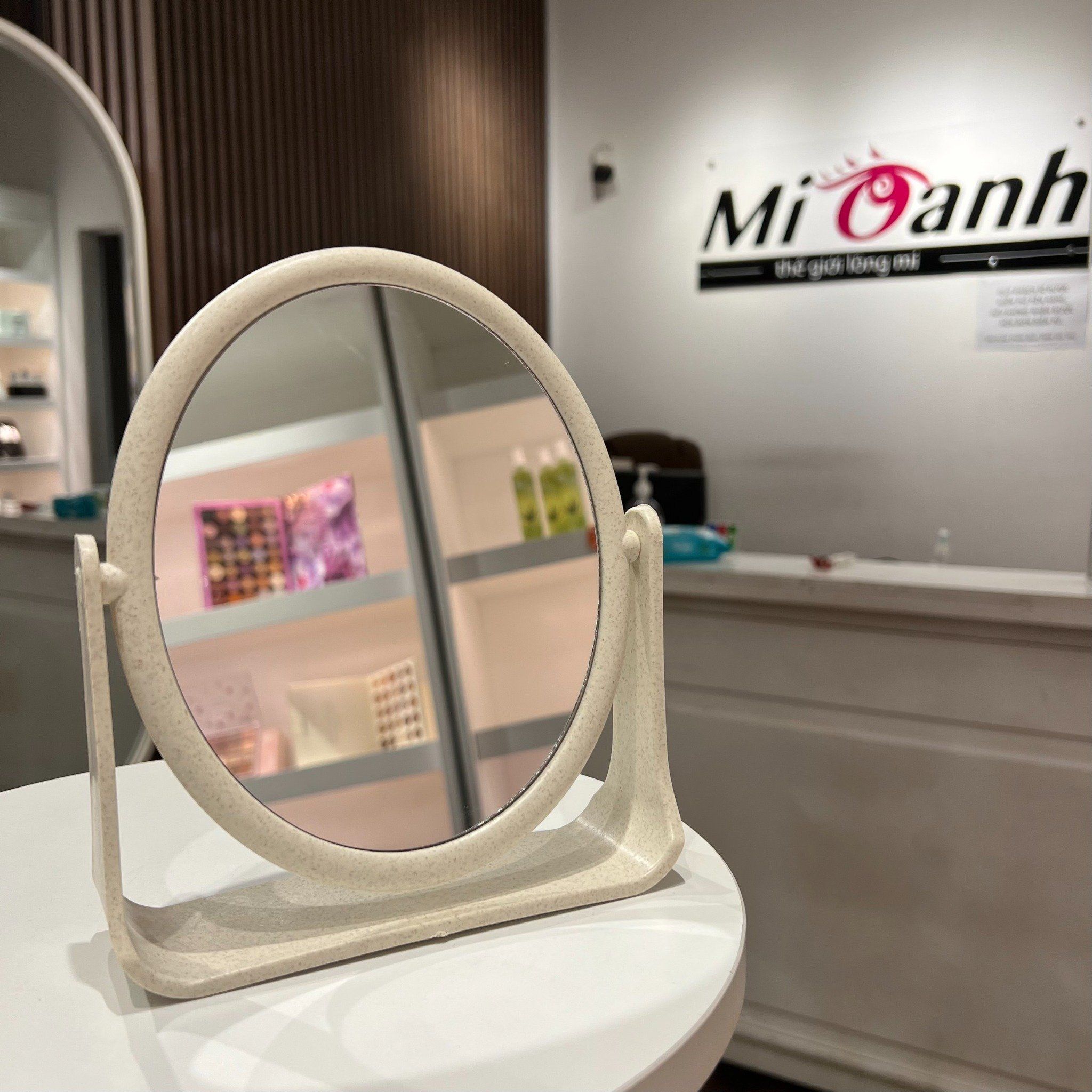 #256 GƯƠNG TRANG ĐIỂM ĐỂ BÀN TGLM