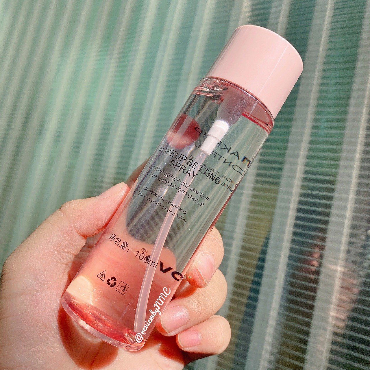 GENTLE MIST XỊT KHÓA NỀN NOVO NẮP HỒNG