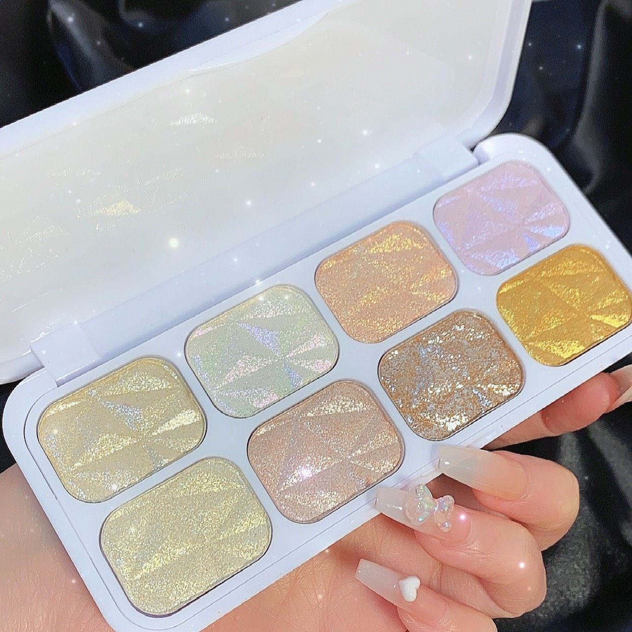 Nyxkiss hộp phấn highlight 8 màu siêu nhũ đa chức năng