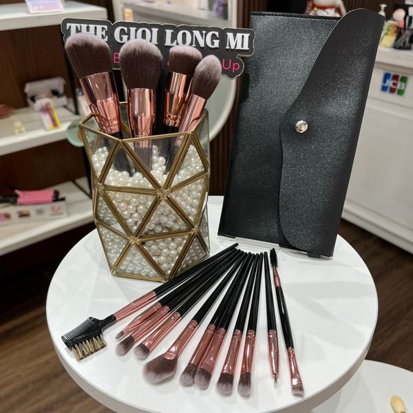 K22 SET CỌ TRANG ĐIỂM CHUYÊN NGHIỆP BAO DA VÀNG HỒNG THÂN ĐEN