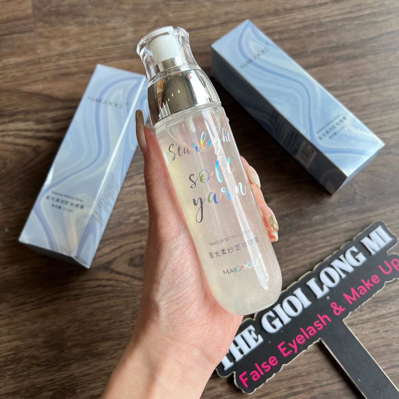 XỊT KHÓA NỀN TRANG ĐIỂM BAIGOOLE