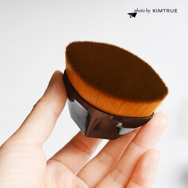 CỌ TÁN KEM NỀN OVAL HỘP NHỰA