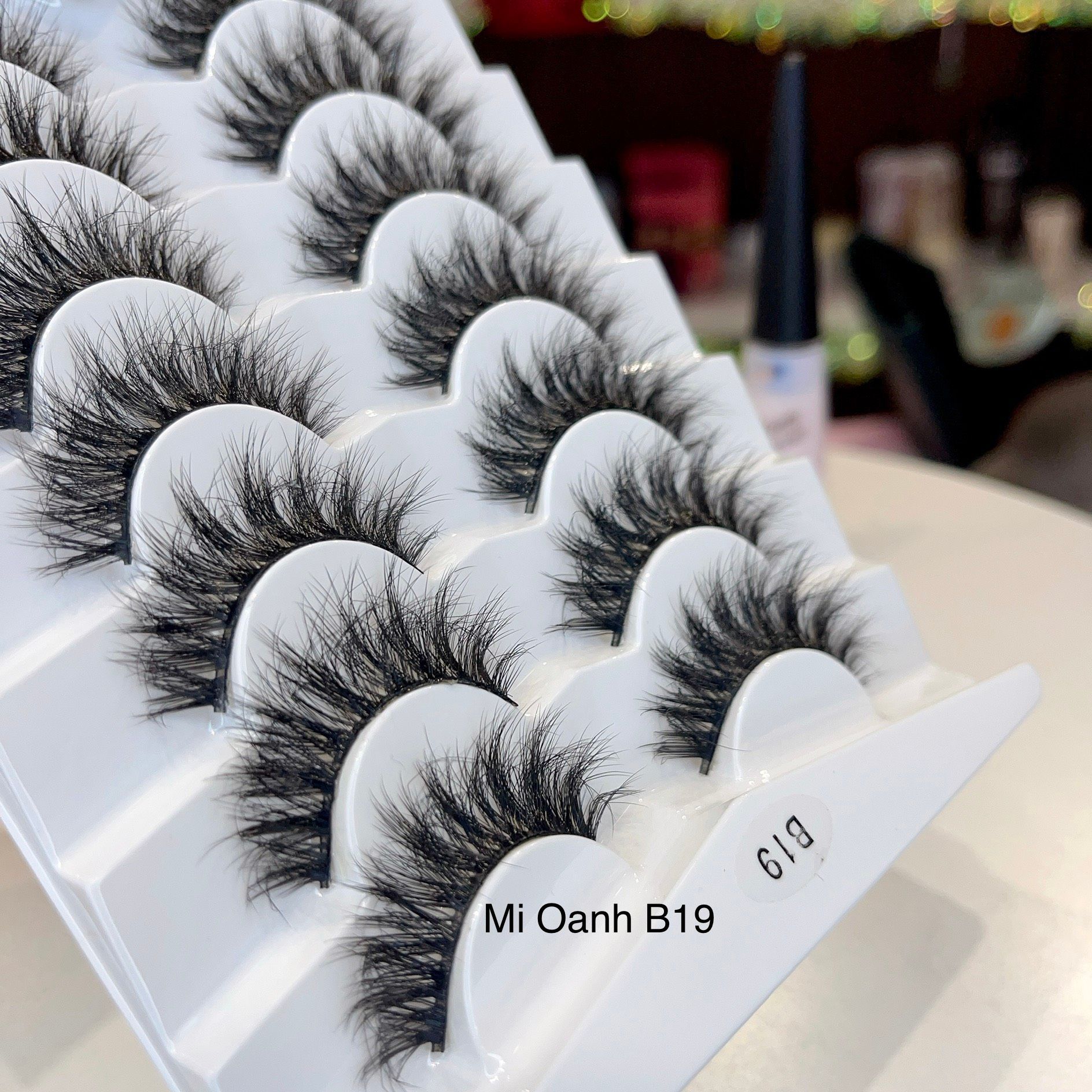 B19 hộp lông mi lông chồn 7 cặp kiểu dáng ấn tượng thương hiệu Mi Oanh