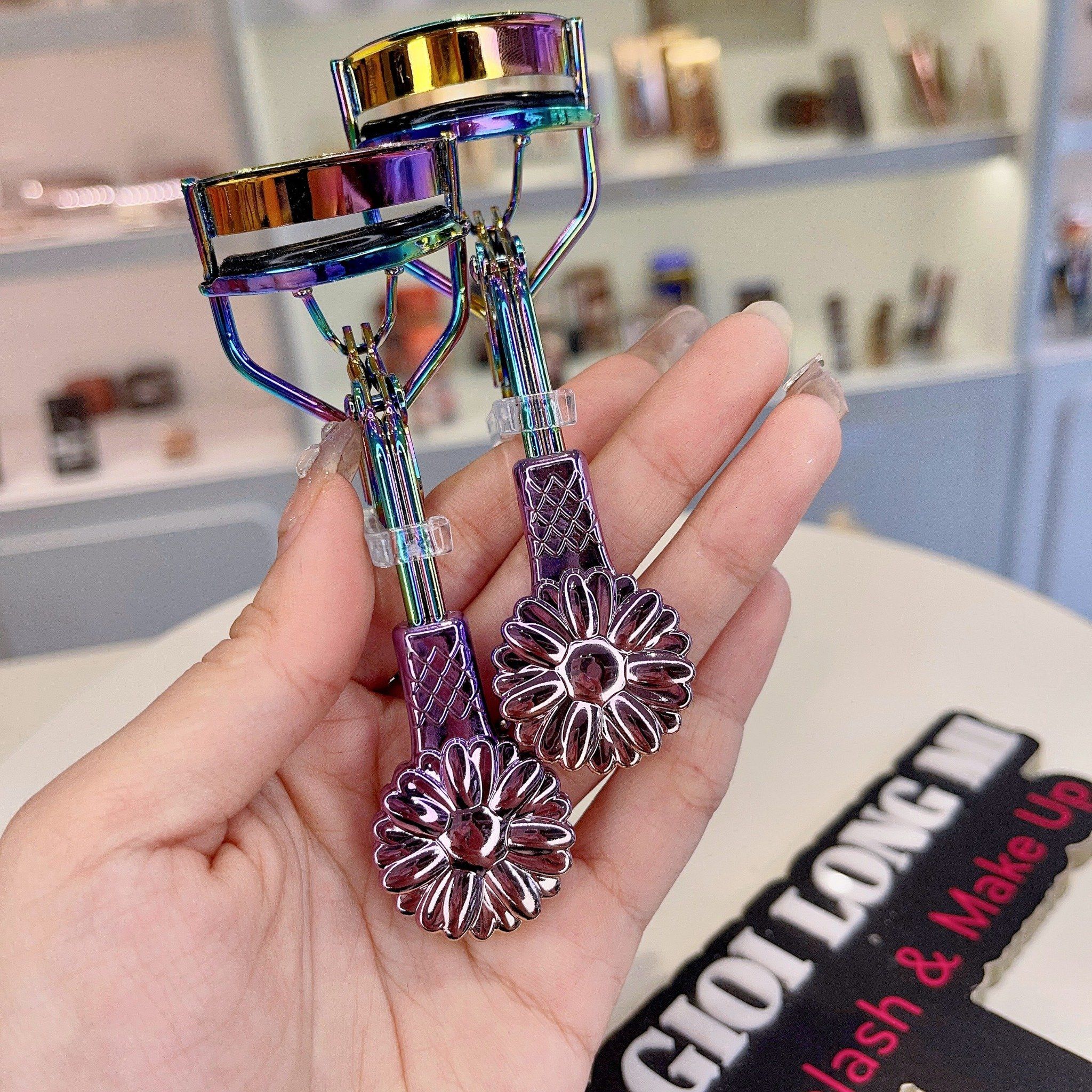 Purple Daisy bấm mi cán thép hình hoa cúc màu tím thương hiệu Yuexiu