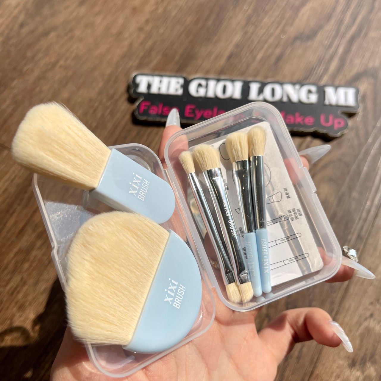 Set cọ trang điểm mini 6 món bỏ túi thương hiệu Xixi