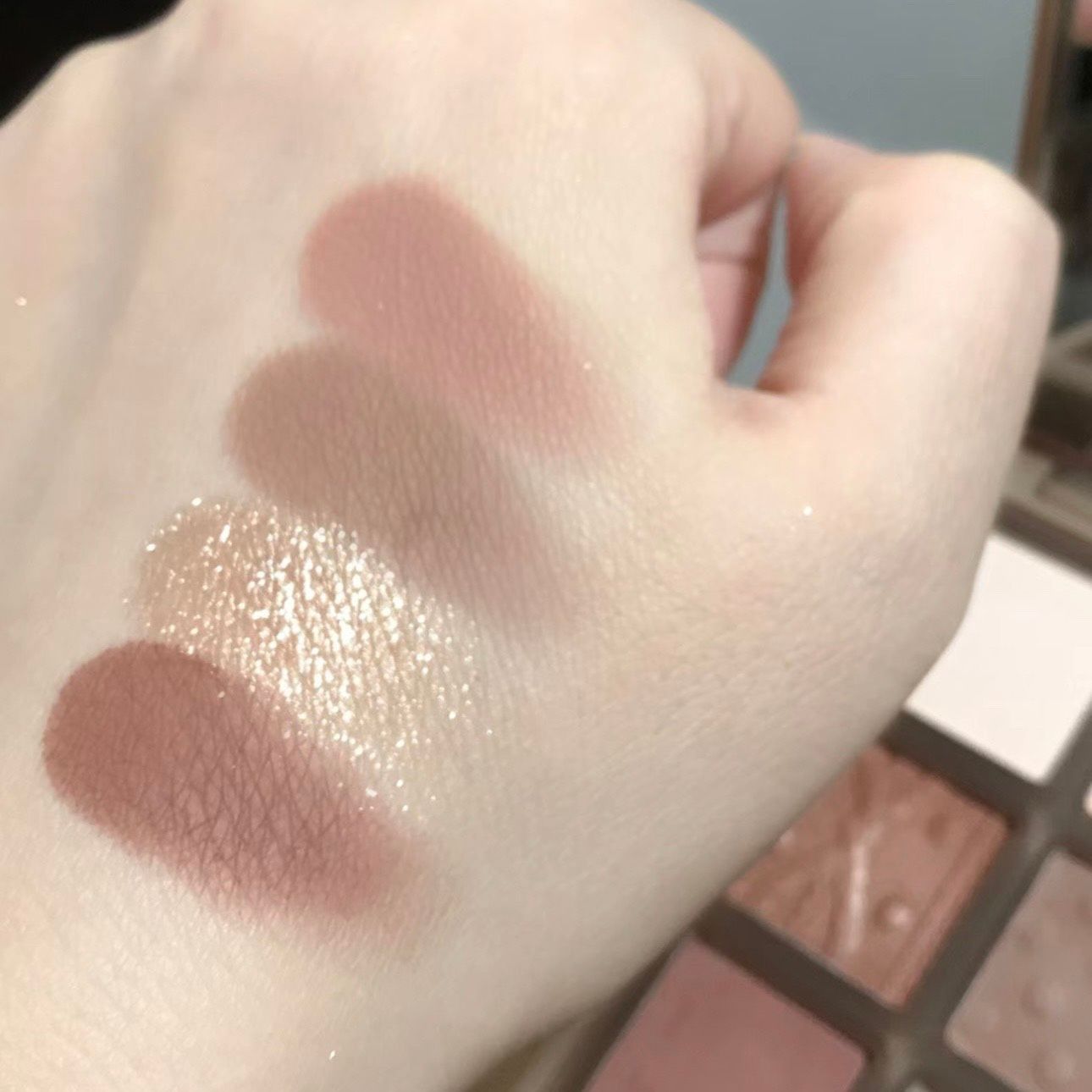 I feel warm hộp phấn mắt 9 màu bằng vải bông vô cùng độc đáo thương hiệu Gogotales