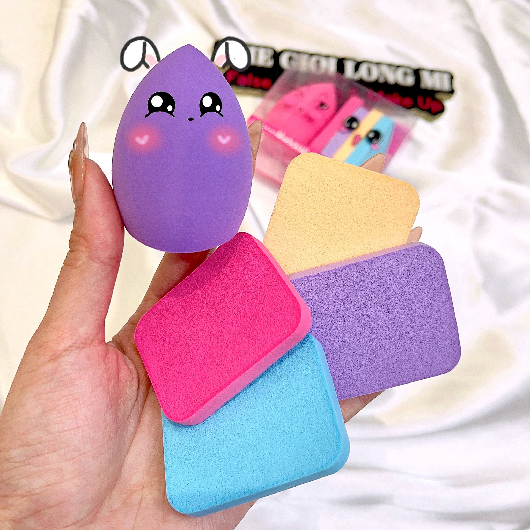 Mút tán kem nền hộp nhựa trong suốt 5 miếng siêu cute